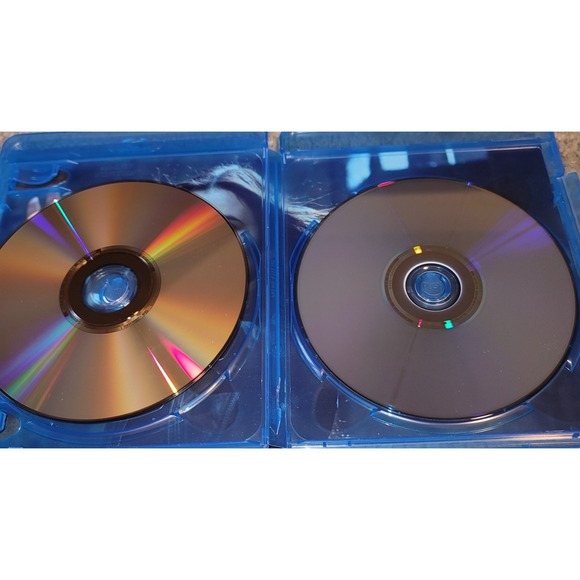 The Mortal Instruments: City of Bones (Two Disc Combo: Blu-ray / DVD + UltraViol - Picture 4 of 4